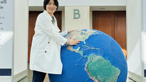 Dr, Chnagzhen Wang at AAG 2024